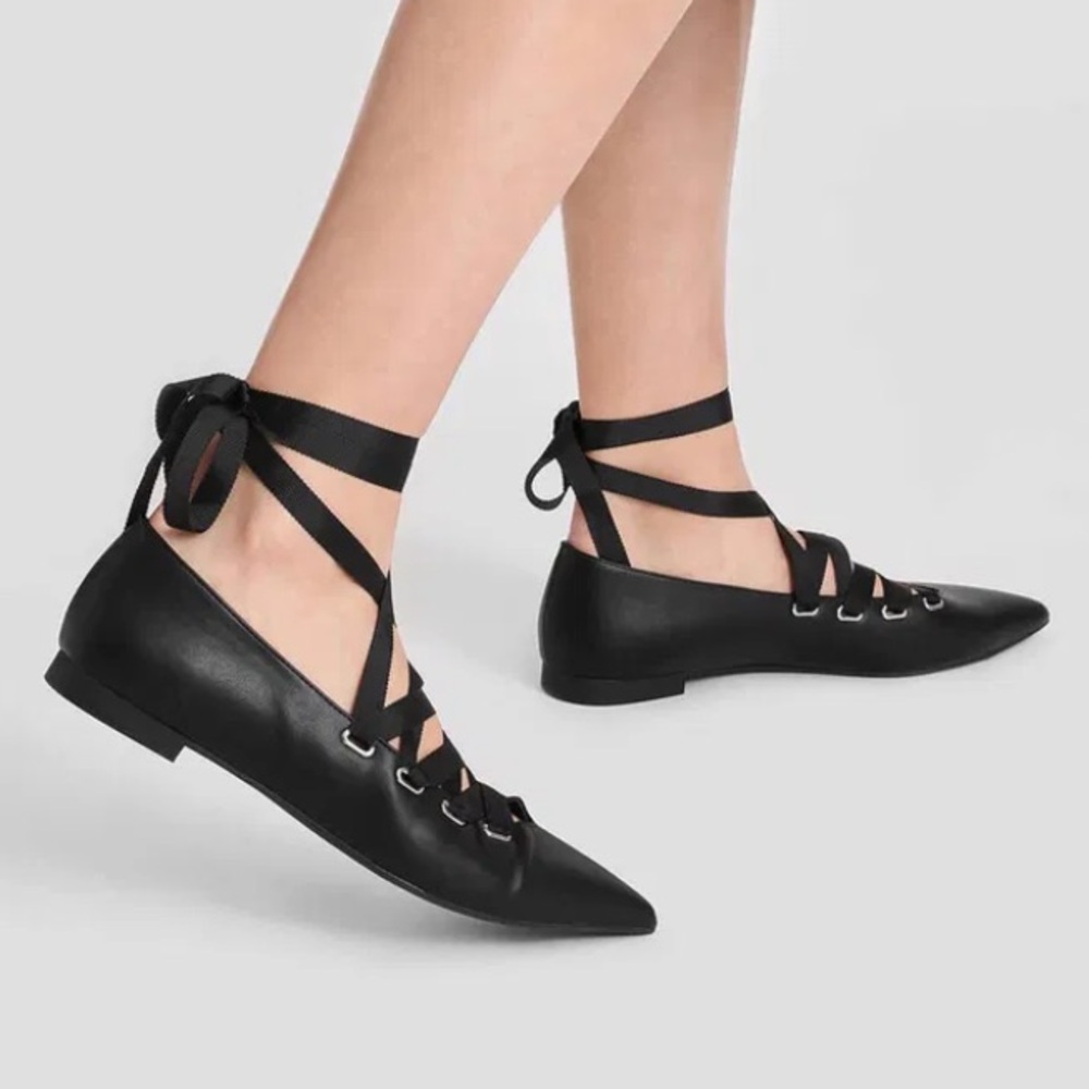 Coach Black Leather Lace Up Pointed Flat Shoes Size 10 B